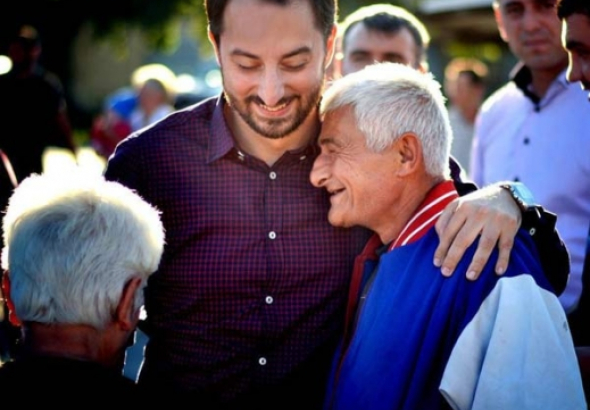 ირაკლი მეზურნიშვილი და გიორგი თოთლაძე მოსახლეობას შეხვდნენ (R)