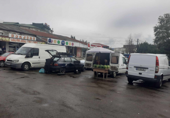 "გარევაჭრობას არ აქვს მასიური სახე" - წყალტუბოს მერიის პასუხი ბაზრის მოვაჭრეებს