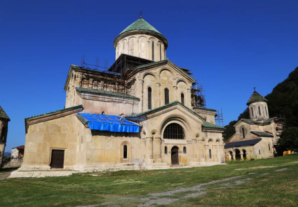 გელათის მთავარ ტაძარზე დროებითი გადახურვა მოეწყობა