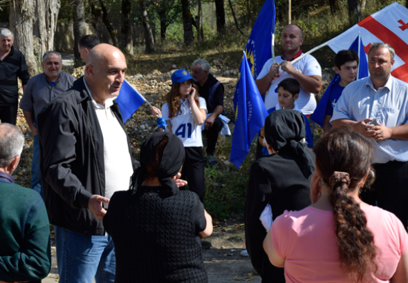 ნიკოლოზ თოფურიძე მაღალმთიან სოფლებში ამომრჩეველს შეხვდა  (R)