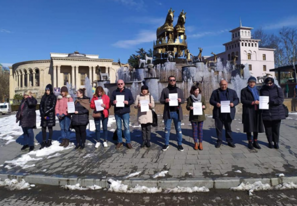 ქუთაისში აჭარის ტელევიზიის ჟურნალისტებს სოლიდარობა გამოუცხადეს