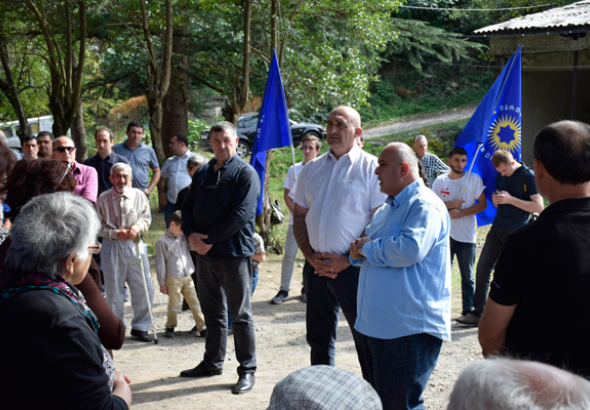 ნიკოლოზ თოფურიძე სოფელ საღანძილეს მოსახლეობას შეხვდა (R)