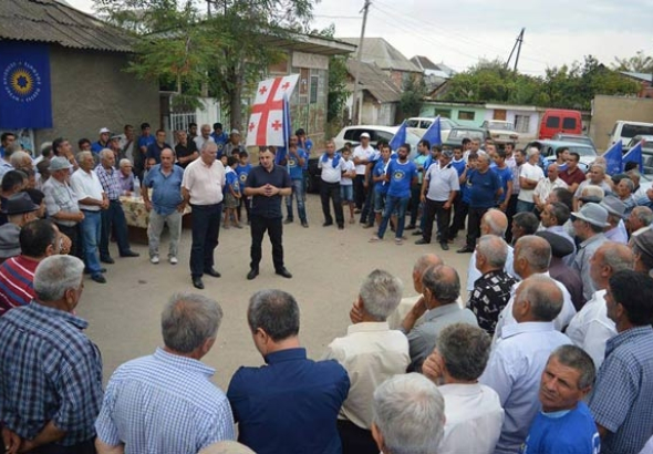 ქვემო ქართლის მაჟორიტარი დეპუტატობის კანდიდატები მოსახლეობასთან შეხვედრებს განაგრძობენ (R)