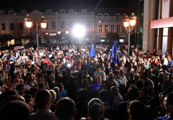 კახა კალაძე დიდუბისა და დიღმის მასივის მოსახლეობას შეხვდა (R)