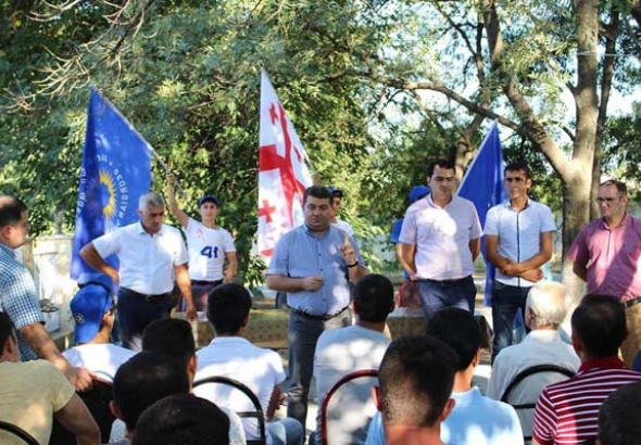 "ქართული ოცნების" მარნეულის მაჟორიტარობის კანდიდატი რუსლან გაჯიევი შეხვედრებს განაგრძობს (R)