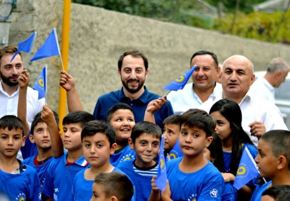 ირაკლი მეზურნიშვილმა ეთნიკურ უმცირესობებს ბაირამობა მიულოცა (R) 